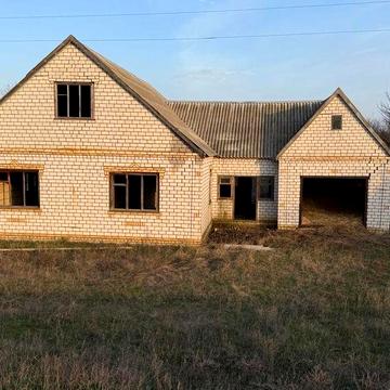 Продається недобудований будинок