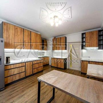 Продаж квартири в клубному будинку на Дмитрівській, 94м2