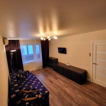 Анни Ахматової вул., 16-В