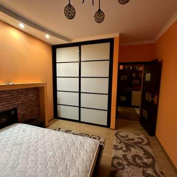 Двокімната по набережній