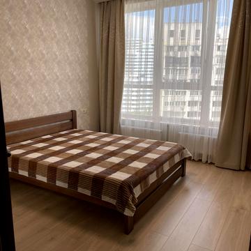 Новоберегова вул., 12-А