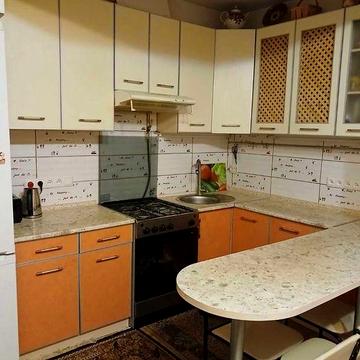 Продам 2 к.кв. на ХТЗ с ремонтом возле метро (404589)