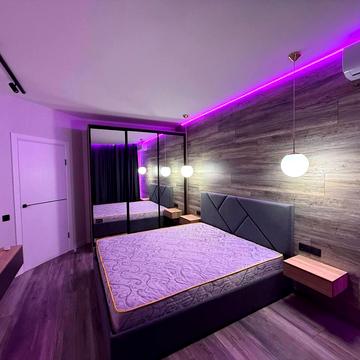 Академіка Амосова вул., 67