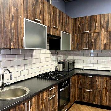 Продаж 3кім. квартира + простора кухня-студія на вул. Князя Романа