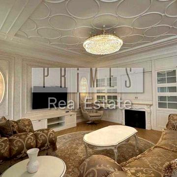 Богдана Хмельницького 58а Шевченковский Золоті ворота Універсітет