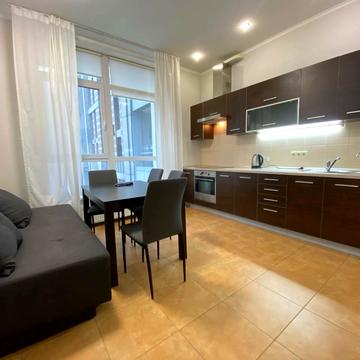 Андрія Верхогляда вул. (Михайла Драгомирова), 5