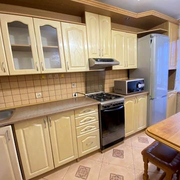 2к кв масив Дружба, Лучаківського поблизу супермаркету АТБ і Калина