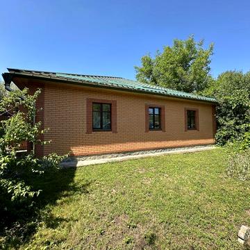 Продається ділянка 0.5га з 3-ма окремими будинкам