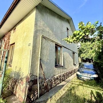 Новознесенська Особняк 3 кімнати +5 сот