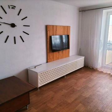 Здається 3-кімнатна квартира на довготривалий строк