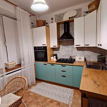 Продается 2-х квартира сталинка с ремонтом