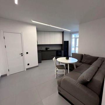 Жк Берег Дніпра Грейт Севен Осокорки є генератор