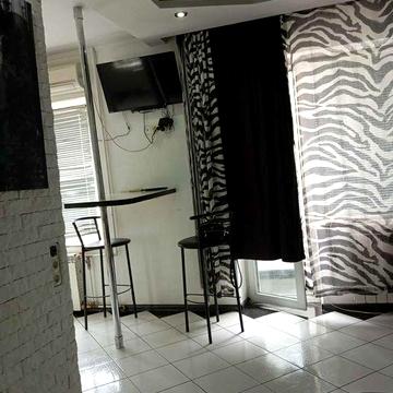 Здається квартира студія по адресі проспект Червоної Калини 4-а поверх