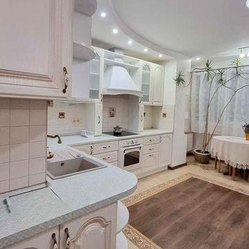 Стильна євродвушка, м Святошин, вул. Депутатська, 23а, без комісії!