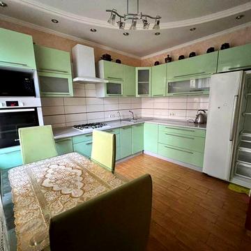 Сдам 3х комнатная в центре