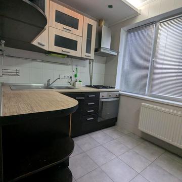 Жмеринська вул., 16