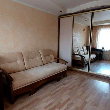 Європейського Союзу просп. (Правди), 70-Б