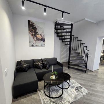 Продажа 2х уровневой квартиры в Центре на Защука 100м 72999$ торг