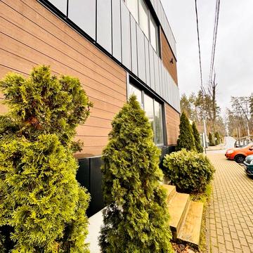 Найкраща вул. (Ломоносова), 1