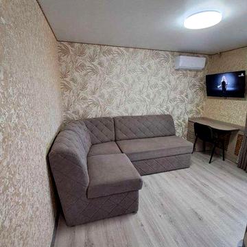 Одно кімнатна квартира з євроремонто, вул.Полтавська 10.