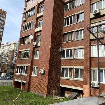 Антоновича вул. (Горького), 162