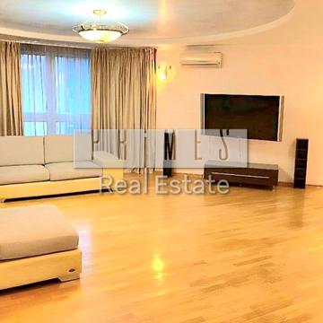 Раїси Окіпної вул., 4