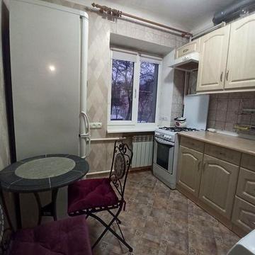 Сдам свою однушку возле м. Бот. Сад