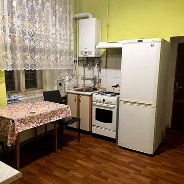 Сдам 1 но комнатную квартиру  ЦЕНТР  район  СОБОРНОЙ  ПЛОЩАДИ