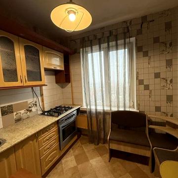 Оренда 1-кімнатної квартири на вул. Макаров