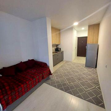 Затишна студія. Власник.