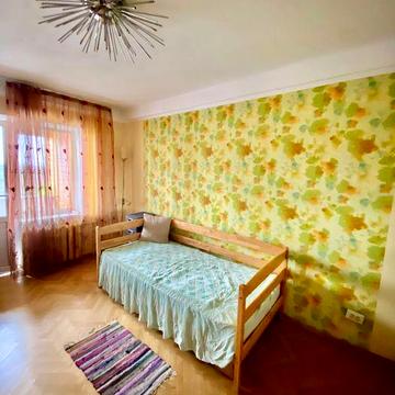 Оренда 3-кімн квартири Воскресєнка Братиславська 42