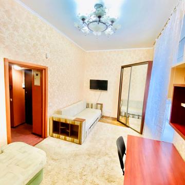 Михайля Семенка вул. (Чайковська), 25а