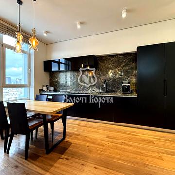 Джона Маккейна вул. (Івана Кудрі), 7