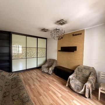 Оренда квартири Чорних Запорожців