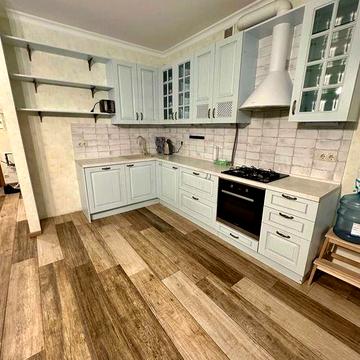 Кутовий таунхаус з ремонтом. Поруч Сільпо, Центральний парк!