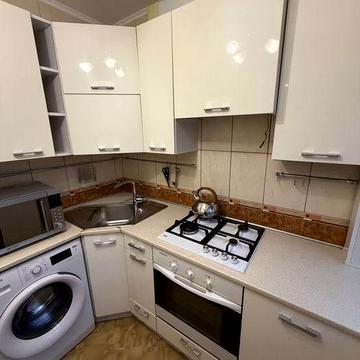 Оренда 2-кім. квартири вул. Максимовича