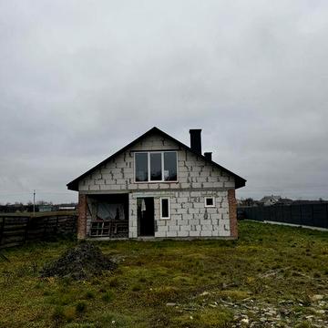 Продаж будинка з ставком 20 км від Луцька