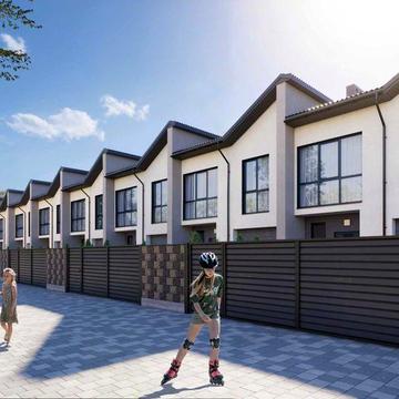 Таунхаус з Повністю ПРИВАТНИМ ПОДВІРЯМ!