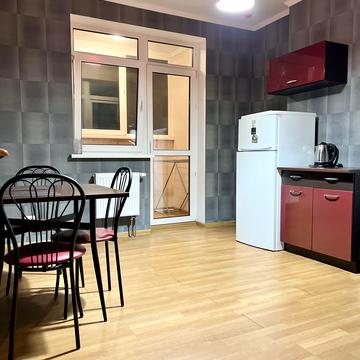 Петра Калнишевського вул. (Михайла Майорова), 8