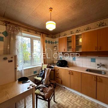 Рональда Рейгана вул., 10