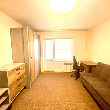 Центр Києва! 1к кв з евроремонтом, Анри Барбюса, Палац Україна пішки!