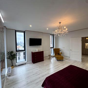 Антоновича вул. (Горького), 44