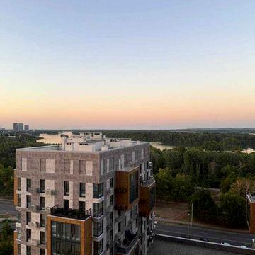 Продам видовую 1к квартиру на пр. Героев, Победа 4