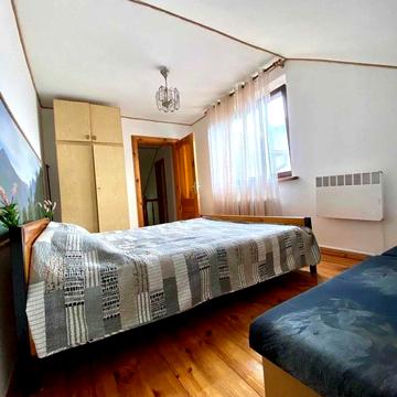 Володимирська, 67