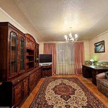 Драгоманова вул., 17