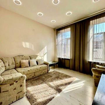 Shev-02 Трех комнатная квартира в историческом центре.