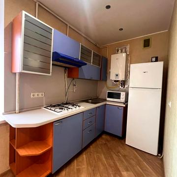 Університетська вул., 2/1