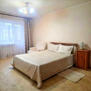 Сдам квартиру центр Гоголя 19 Карла Маркса Грушевського комсомольськая