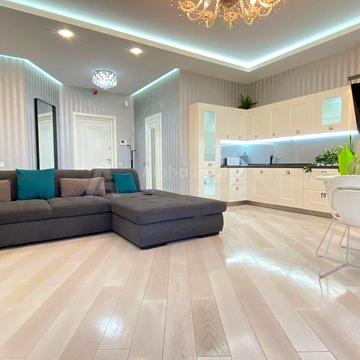 Джона Маккейна вул. (Івана Кудрі), 7