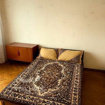 Продаж квартири 3к Миропільська, 3 м.Чернігівська Київ